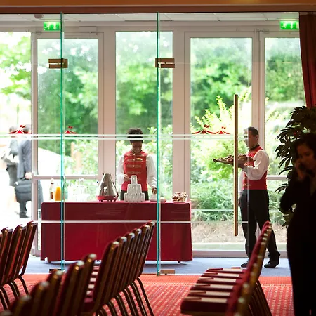 Hotel Grand Magic Marne La Vallee