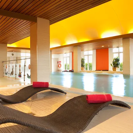 Hotel Magic Circus Marne La Vallee 4*