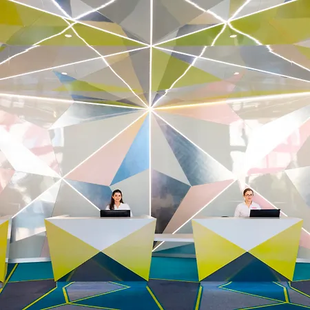 Grand Magic Marne La Vallée 4*