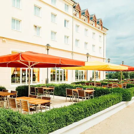 Grand Magic Marne La Vallée 4*