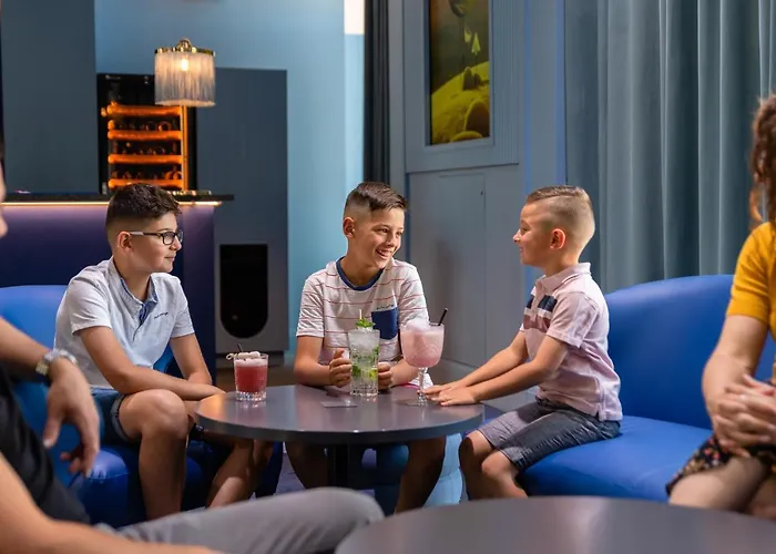 Grand Magic Marne La Vallee 4*