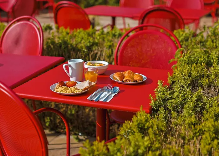 Hotel Grand Magic Marne La Vallee 4*