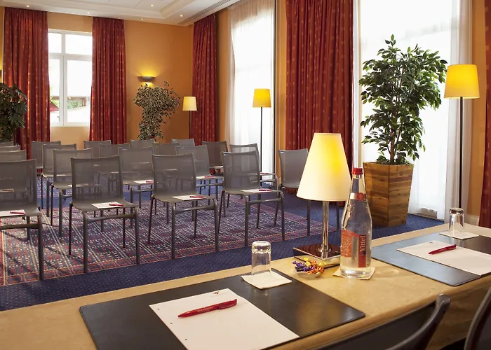 Grand Magic Marne La Vallee 4*