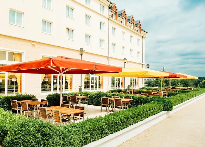 Grand Magic Marne La Vallee 4*