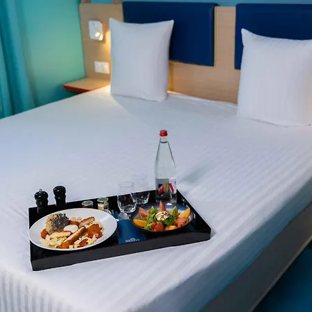 Grand Magic Marne La Vallée 4*