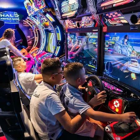 Grand Magic Marne La Vallee 4*